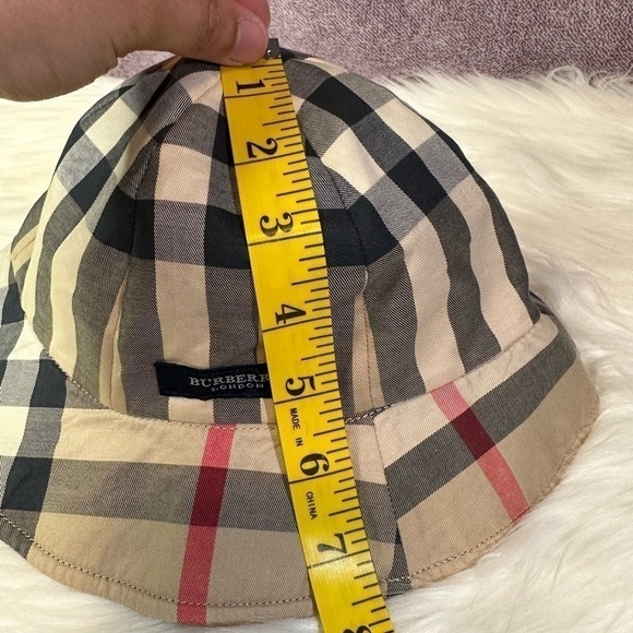 BURBERRY kids classic plaid reversible hat - Picture 6 of 7